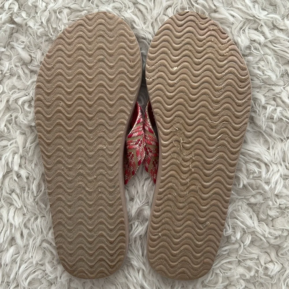 SO Pink and Tan Women's Flip Flops Beach Ocean Chic Surf Style - Picture 7 of 9